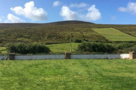 Beautiful Home On Lake Carrowmore Belmullet Bagian luar foto