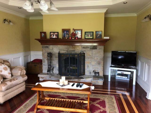Beautiful Home On Lake Carrowmore Belmullet Bagian luar foto