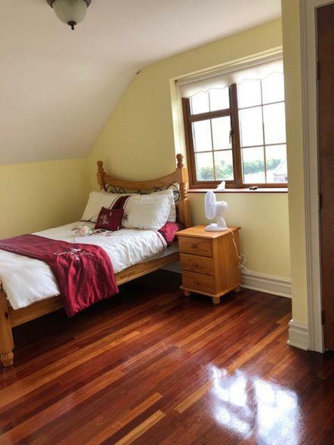Beautiful Home On Lake Carrowmore Belmullet Bagian luar foto